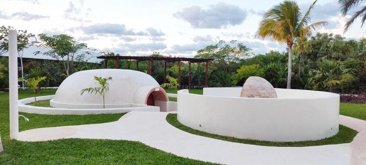 Alfredo V. Bonfil Haven Riviera Cancun (Adults Only) מראה חיצוני תמונה The "Casa de las Ánimas"