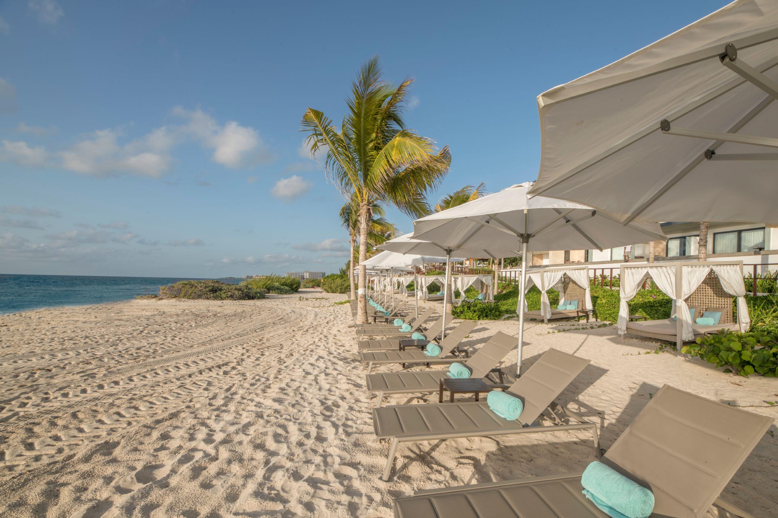 Alfredo V. Bonfil Haven Riviera Cancun (Adults Only) מראה חיצוני תמונה Beach at The Shore Club