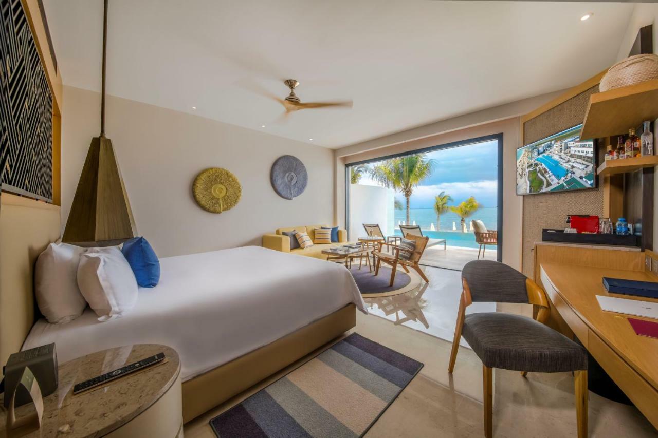 Alfredo V. Bonfil Haven Riviera Cancun (Adults Only) מראה חיצוני תמונה A room at the hotel
